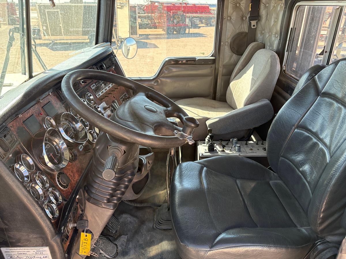 Used 2005 KENWORTH C500B TWIN STEER BED TRUCK