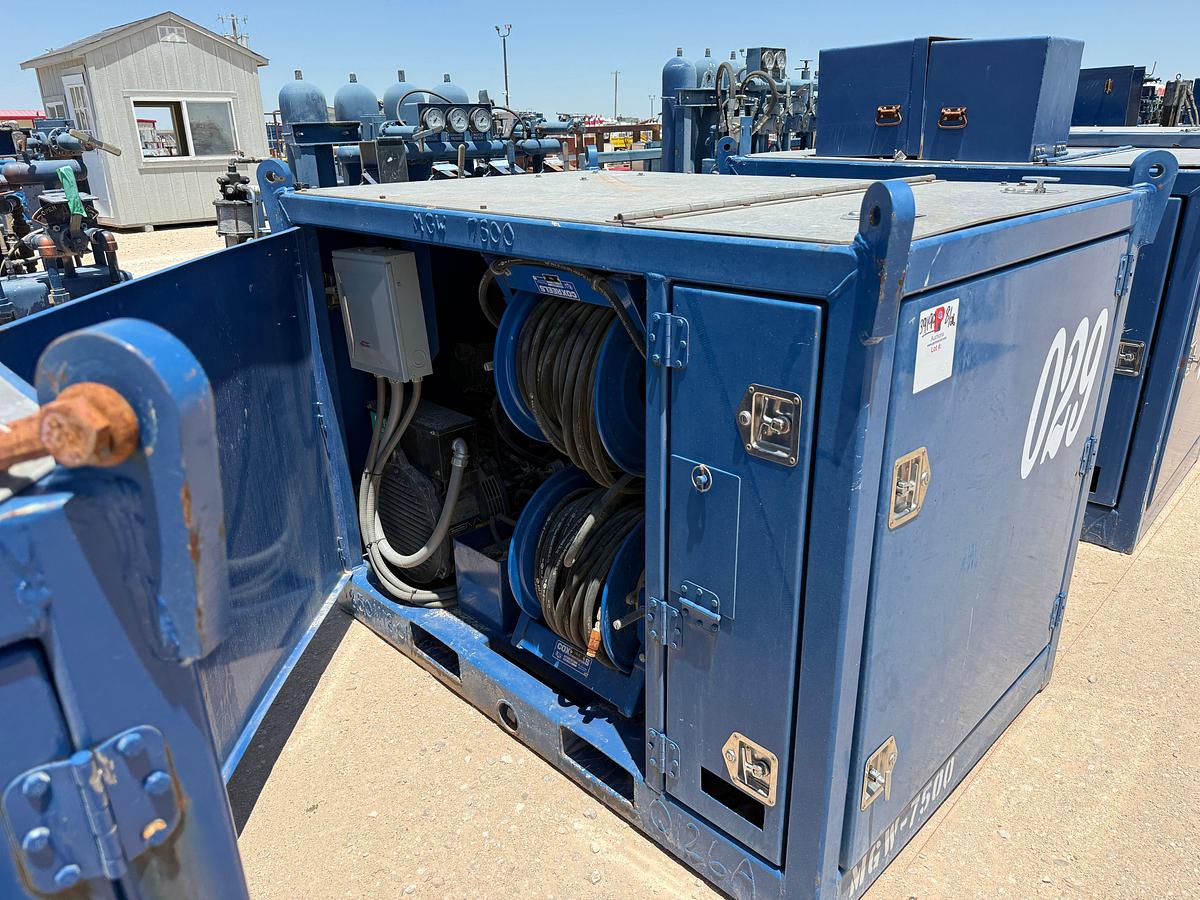 Used SELF CONTAINED 20K WP GREASE INJECTION UNIT COMBO P/B 8.4-KW ISUZU DIESEL GENERATOR