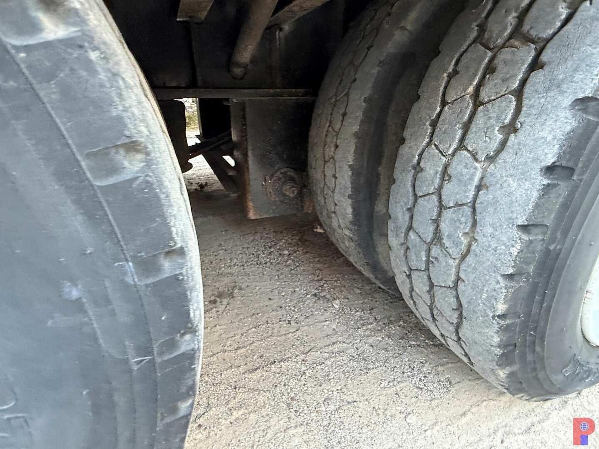 Used 2014 VIKING 53’ X 102” TRI AXLE 40 TON EQUIPMENT LOWBOY