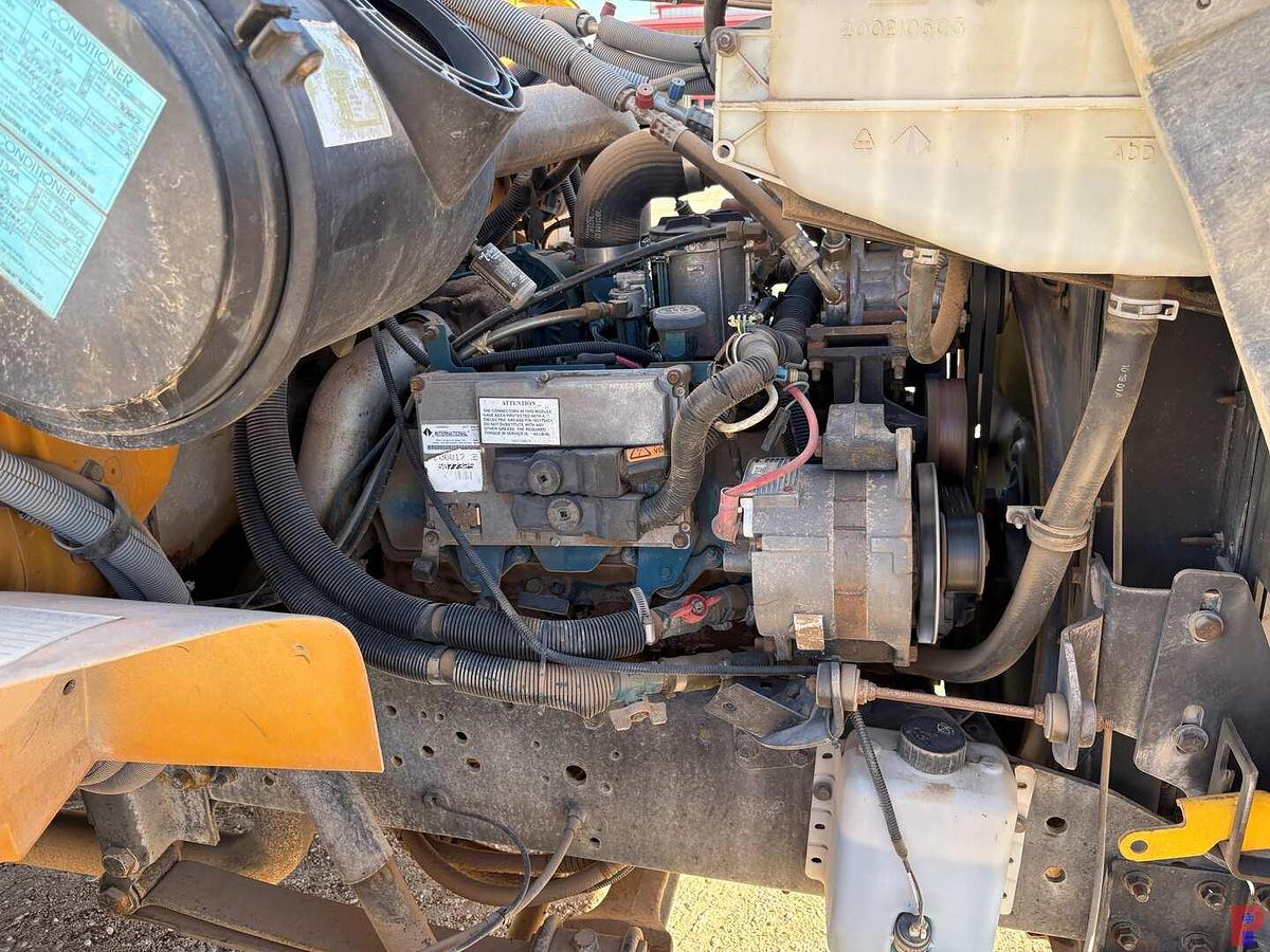 Used 2003 INTERNATIONAL 3800