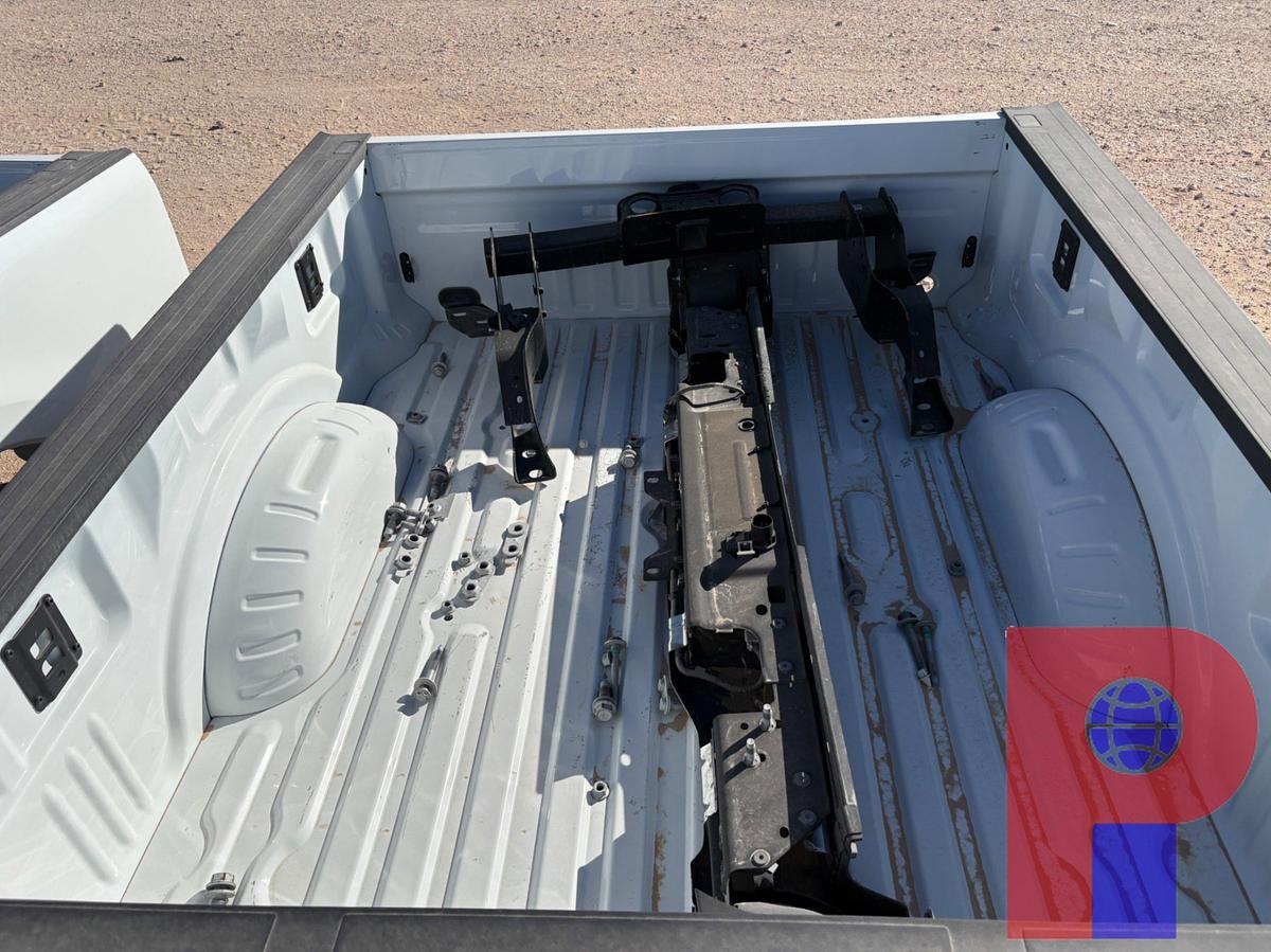 Used FORD F-250 7’ SUPER DUTY TRUCK BED W/ TOW PACKAGE