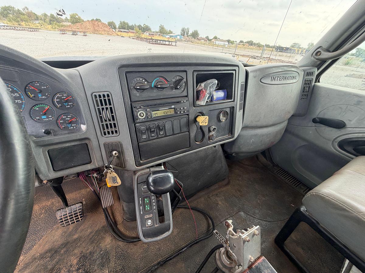 Used WATSON HOPPER SWAB RIG MTD. ON 2007 INTERNATIONAL TRUCK