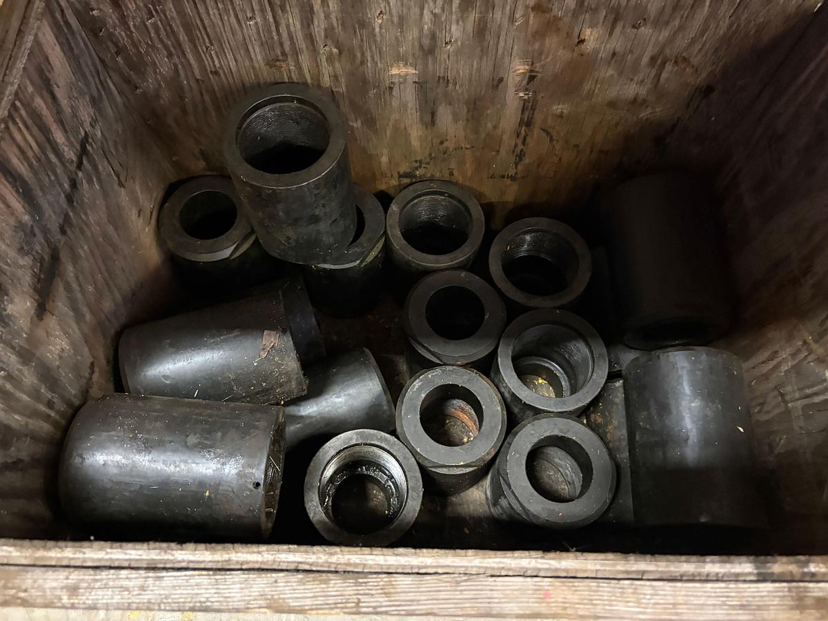 Used (5 shelves) of assorted frac valve parts