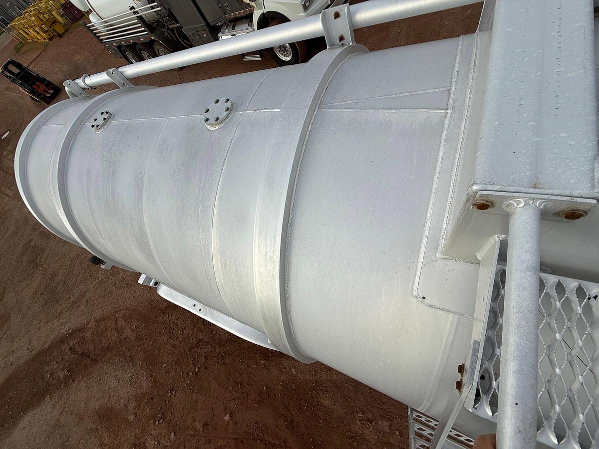 Used 2014 STEPHENS 6,800 GALLON DOT-407 4- AXLE TANK PUP TRAILER