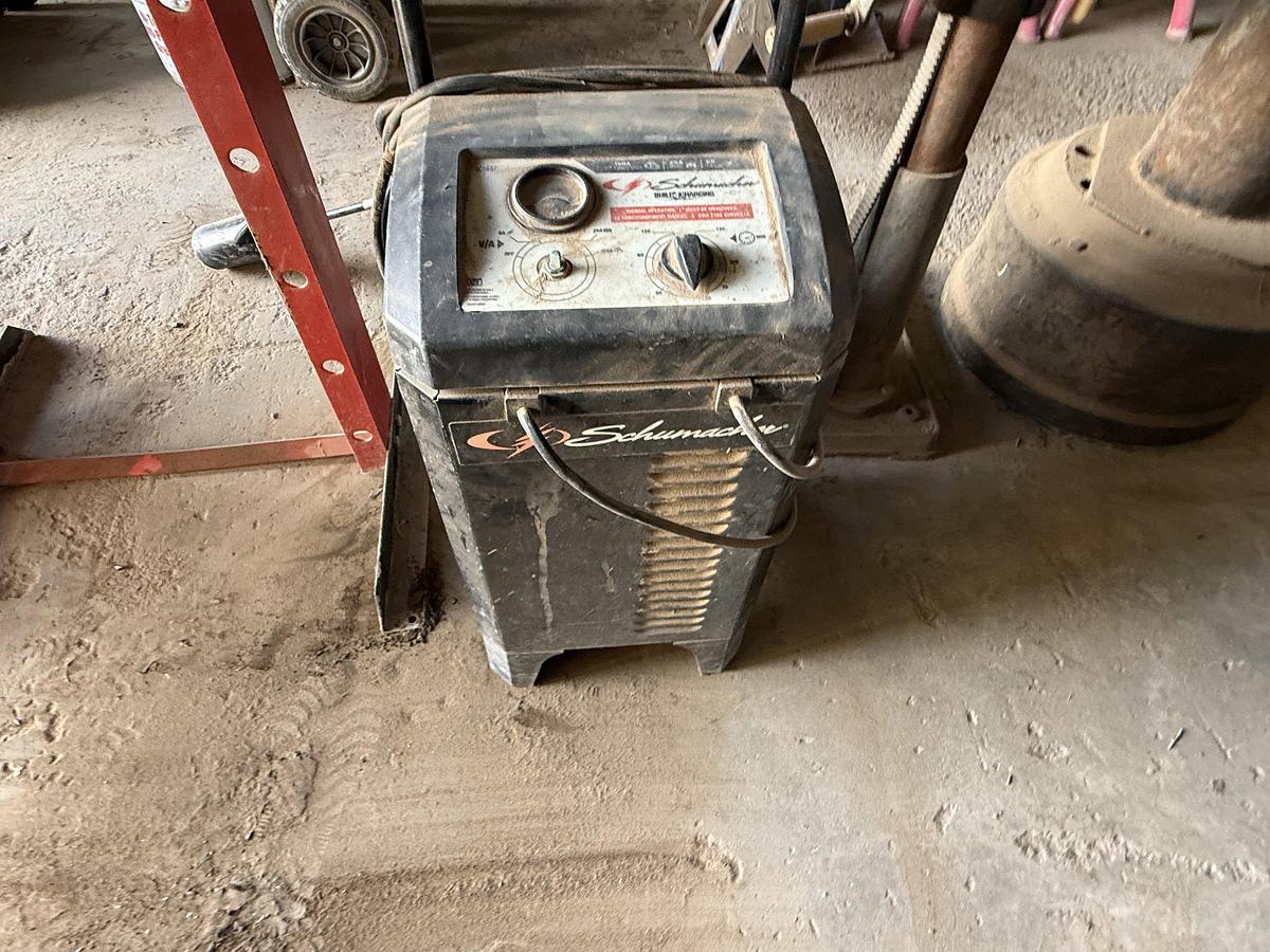 Used (1) WILTON VICE MTD ON STAND, (1) ELECT. 13” DRILL & (1) 20 TON BOTTLE JACK PRESS, (1) PROPANE BOTTLE & TORCH, BATTERY CHARGER