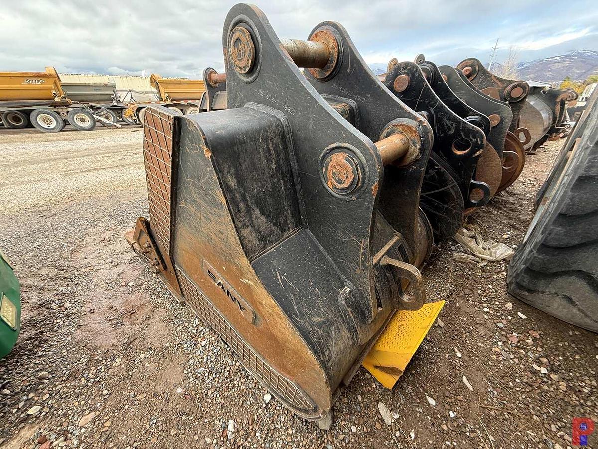 Used 48” HD 6-TOOTH EXCAVATOR BUCKET