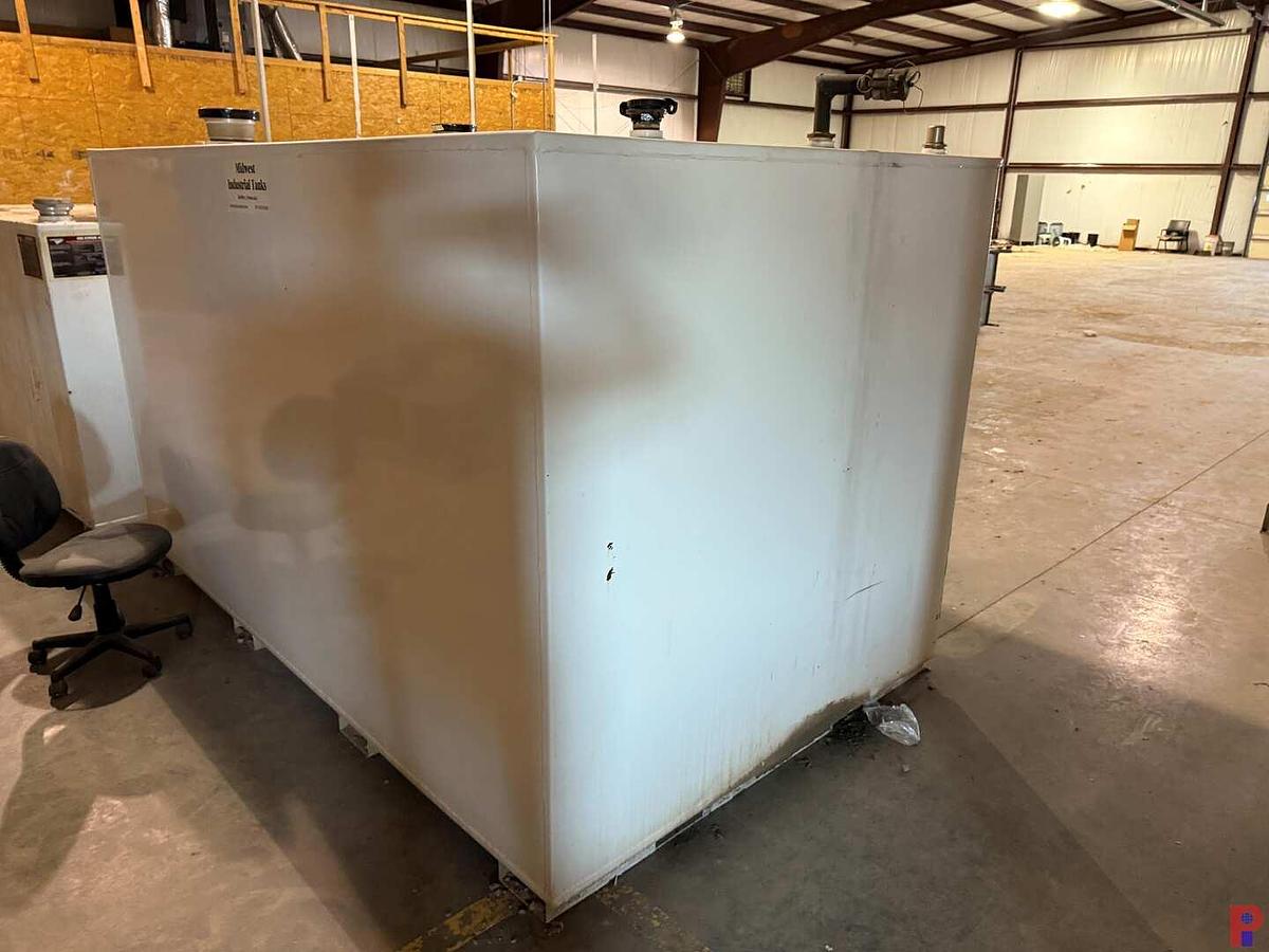 Used 2017 BLAZER MFG. 118”L X 70”W X 68”H 2,000 GALLON STORAGE LUBE TANKS