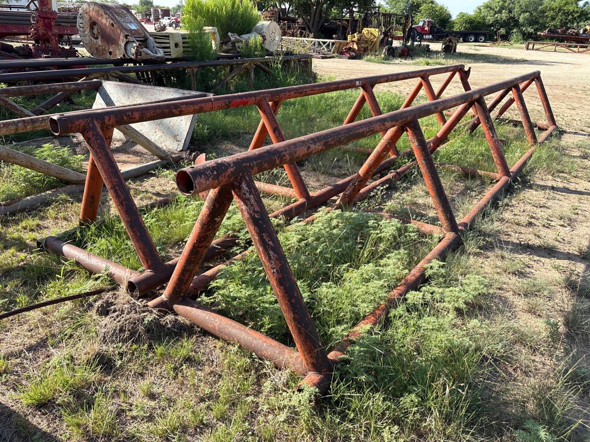 Used (2x$) 28’ x 42” triangle pipe racks