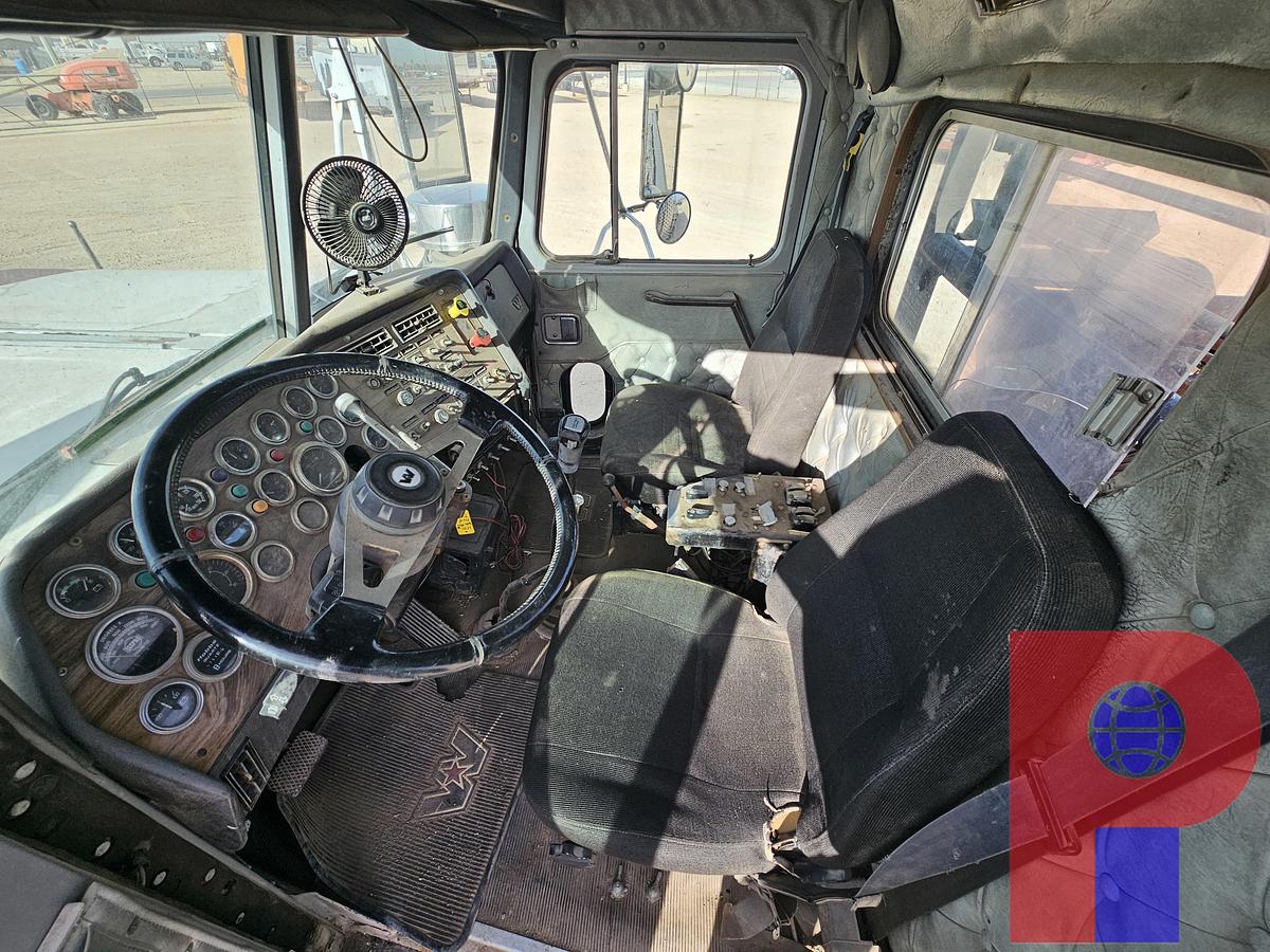 Used 1995 WESTERN STAR 6984S TWIN-STEER RIG UP WINCH TRUCK