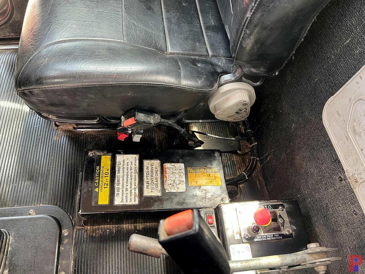 Used 2004 PETERBILT 357 T/A HYDRO-VAC TRUCK