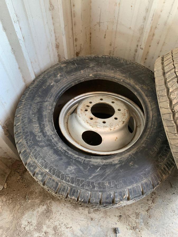 Used 6 Tires and 4 Rims