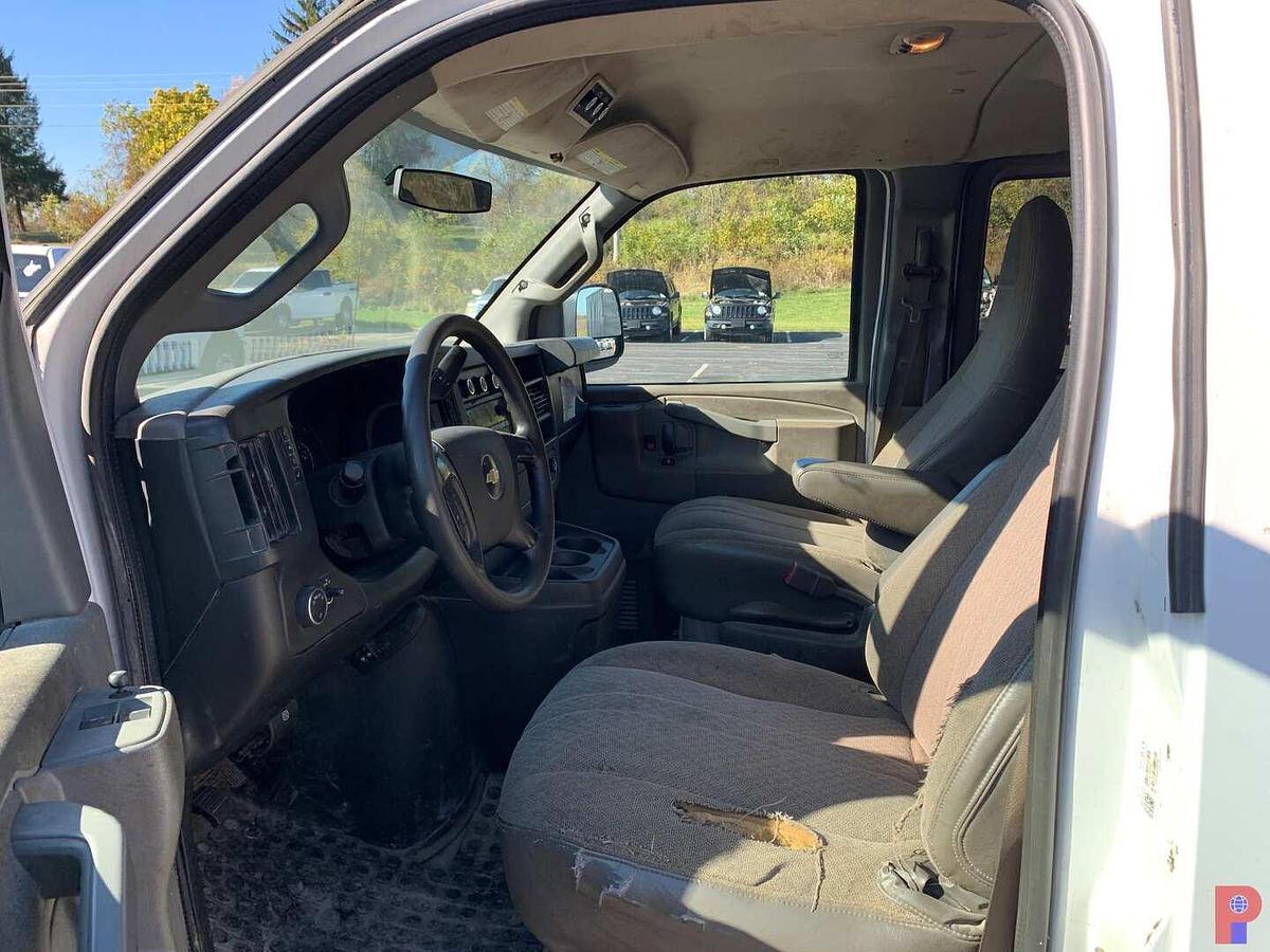Used 2016 CHEVROLET EXPRESS PASSENGER VAN
