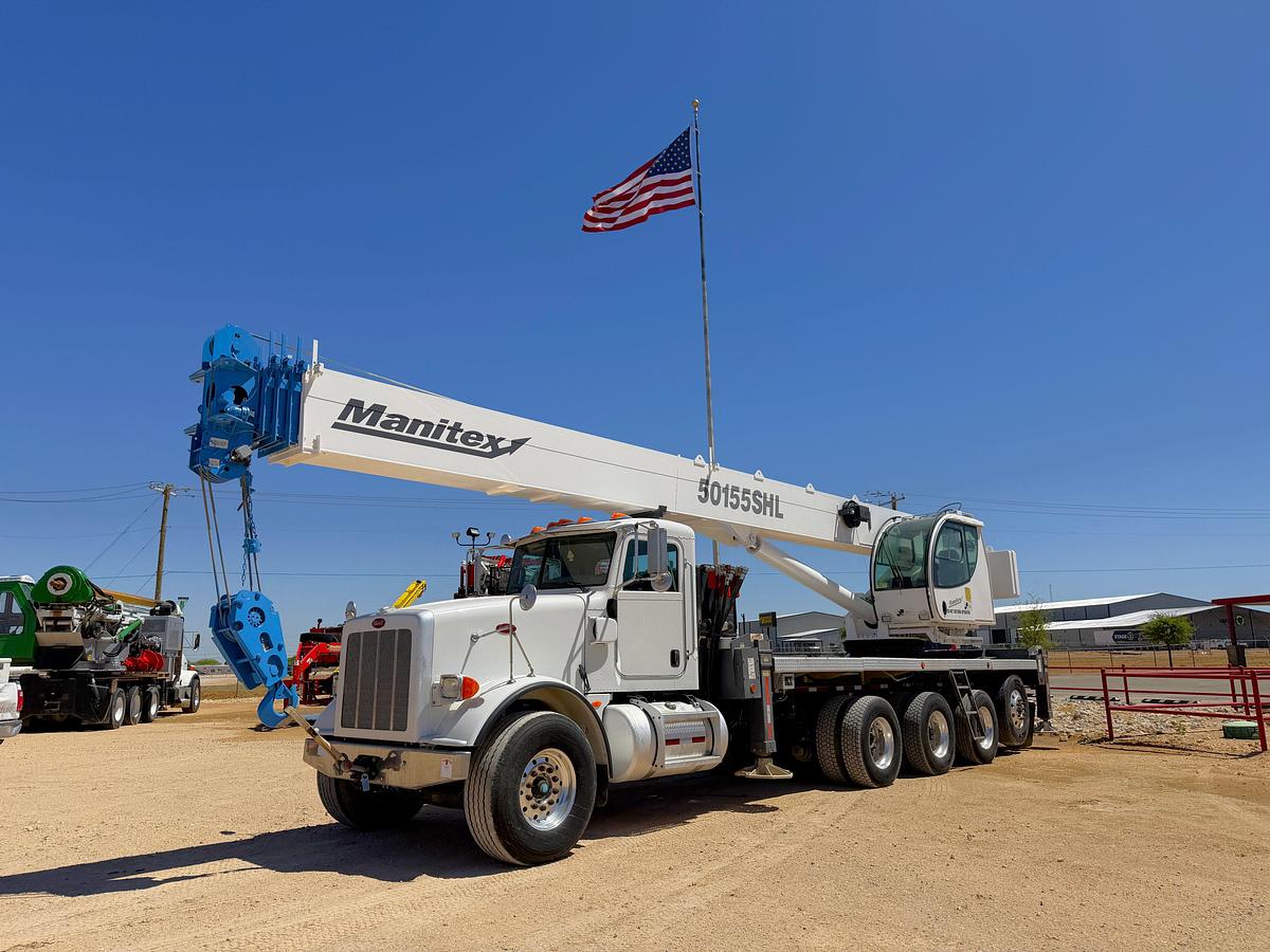 Used MANITEX 50155SHL 50-TON CRANE MTD ON 2013 PETERBILT 367 DAYCAB TRUCK