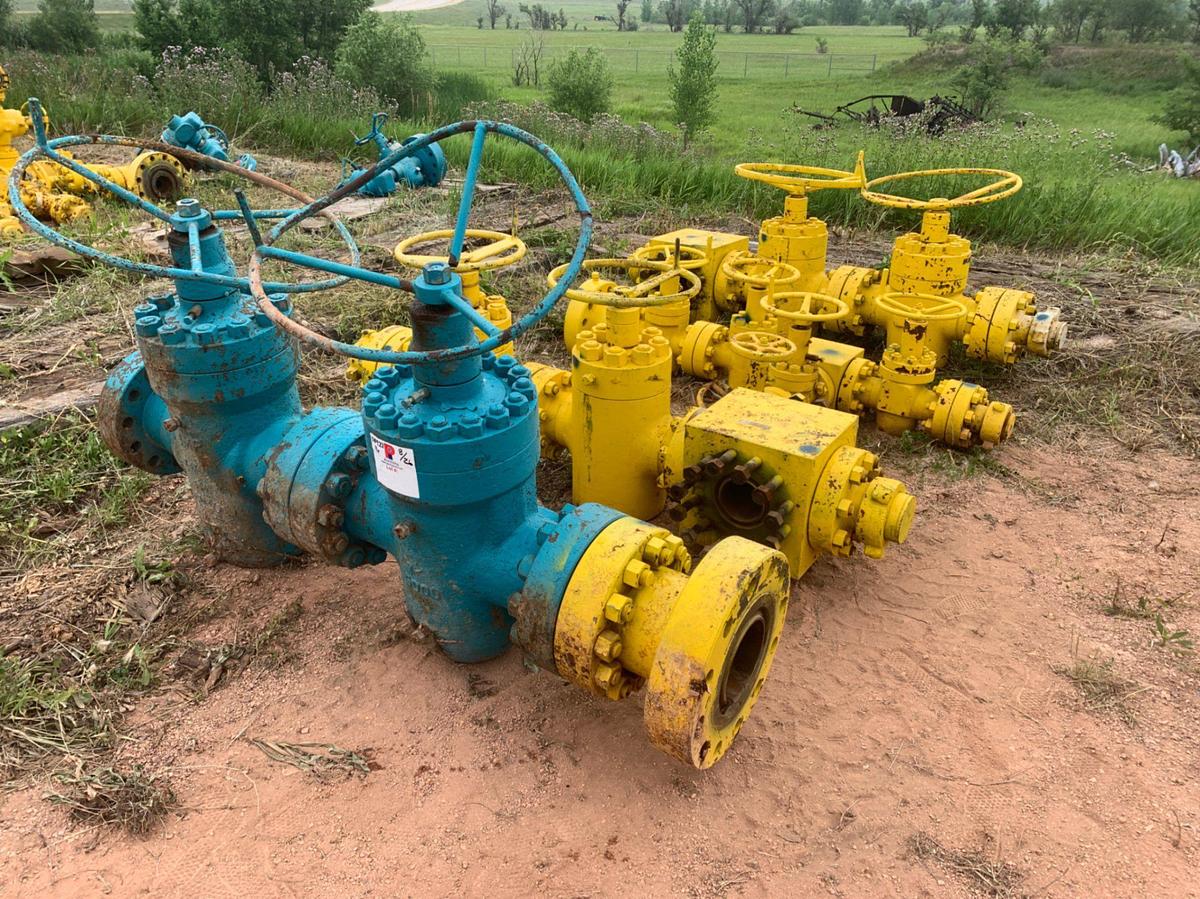 Used (3) 4-1/16 10k Fluid Crosses w/ (10) 4-1/16 5k Gate Valves