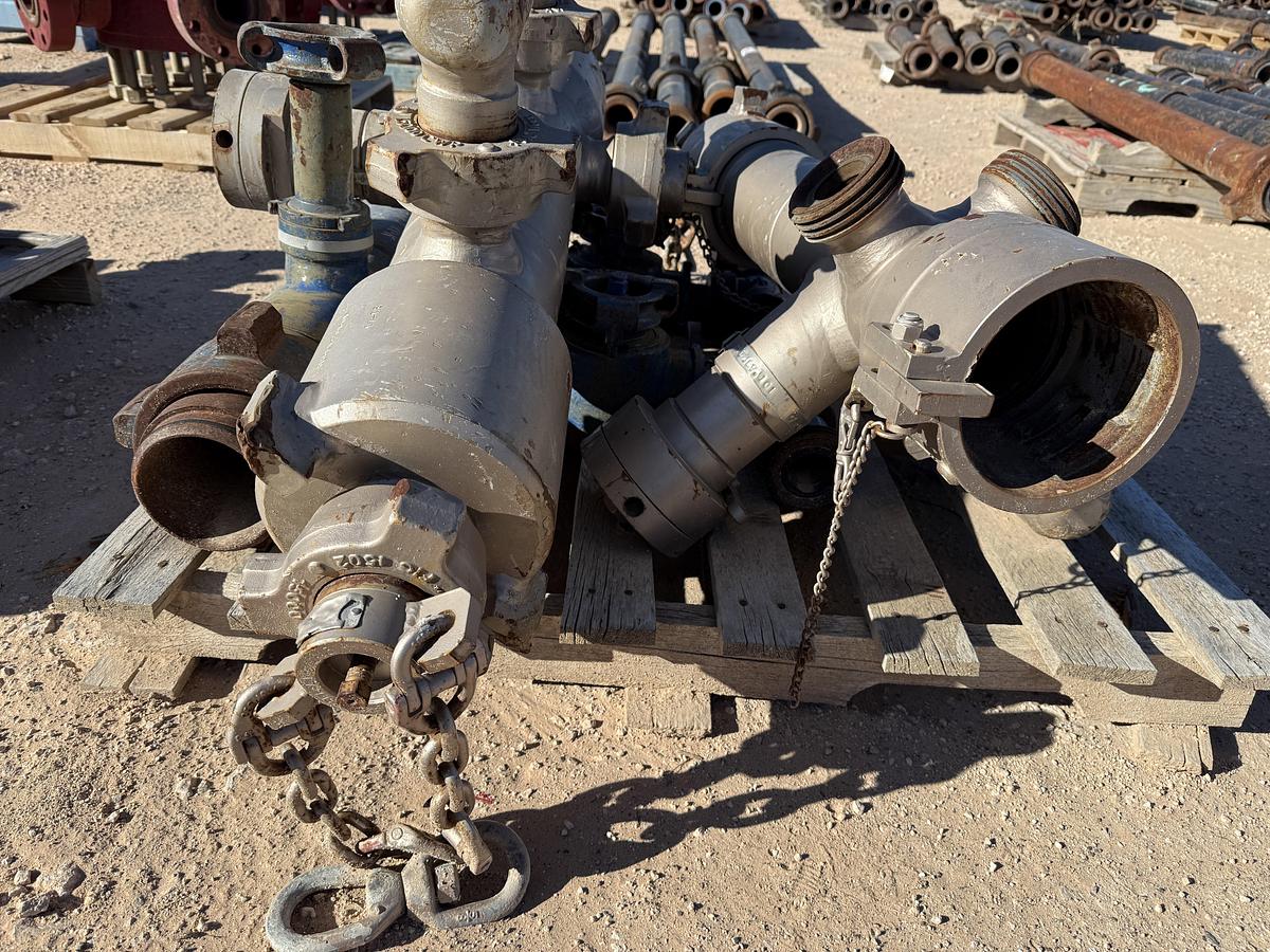 Used (3) MULTI-SIZE SINGLE PLUG CEMENT HEADS