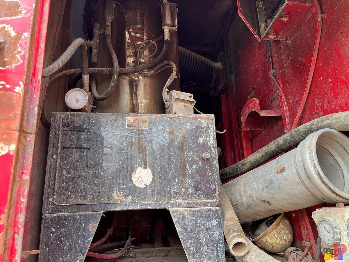 Used 2004 PETERBILT 357 T/A HYDRO-VAC TRUCK