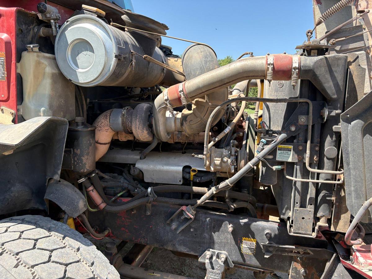 Used 2000 MACK CH613 T/A DAYCAB WINCH TRUCK