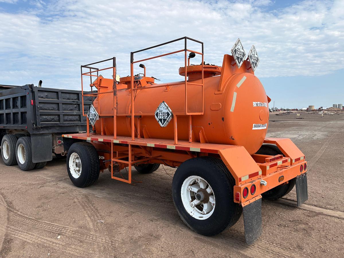 Used 14’L x 5’DIA 1,500gallon t/a bumper pull acid transport pup trailer