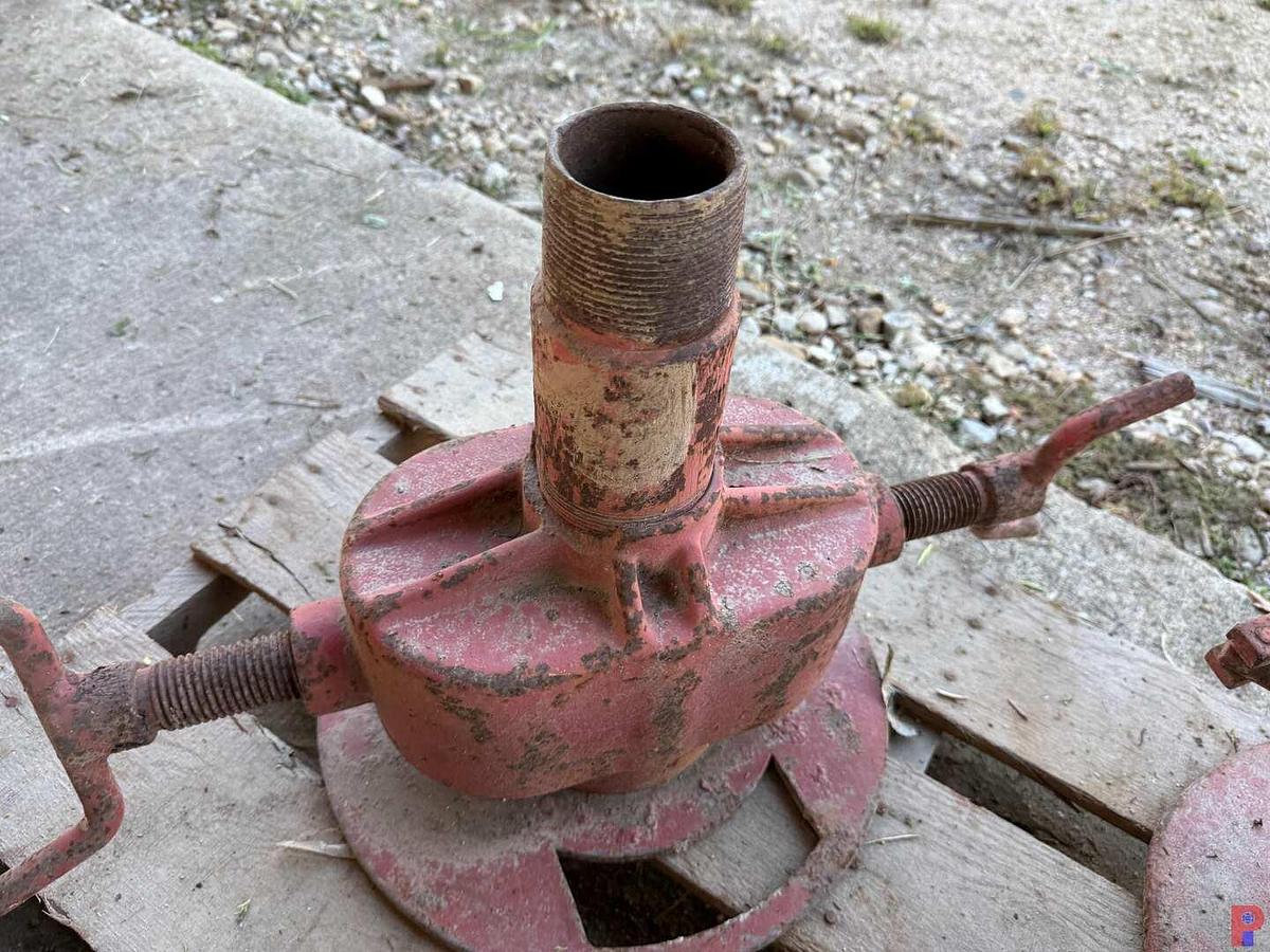 Used PALLET W/ (2) ROD STRIPPERS, TONG BACKUP, SLIP BOWL