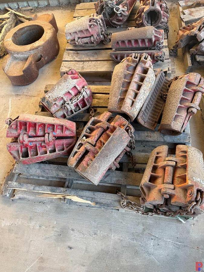 Used (2) PALLETS OF (10) 3-SEGMENT MANUAL SLIPS