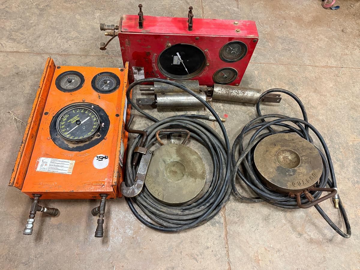 Used (2) PENNANT D210 WEIGHT INDICATORS, PADS, HOSES, & CYLINDERS
