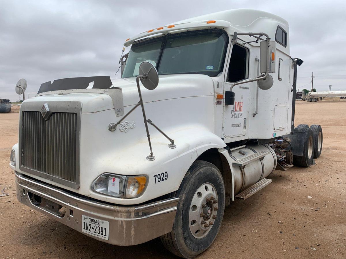 Used 2005 INTERNATIONAL 9400i Sleep Truck