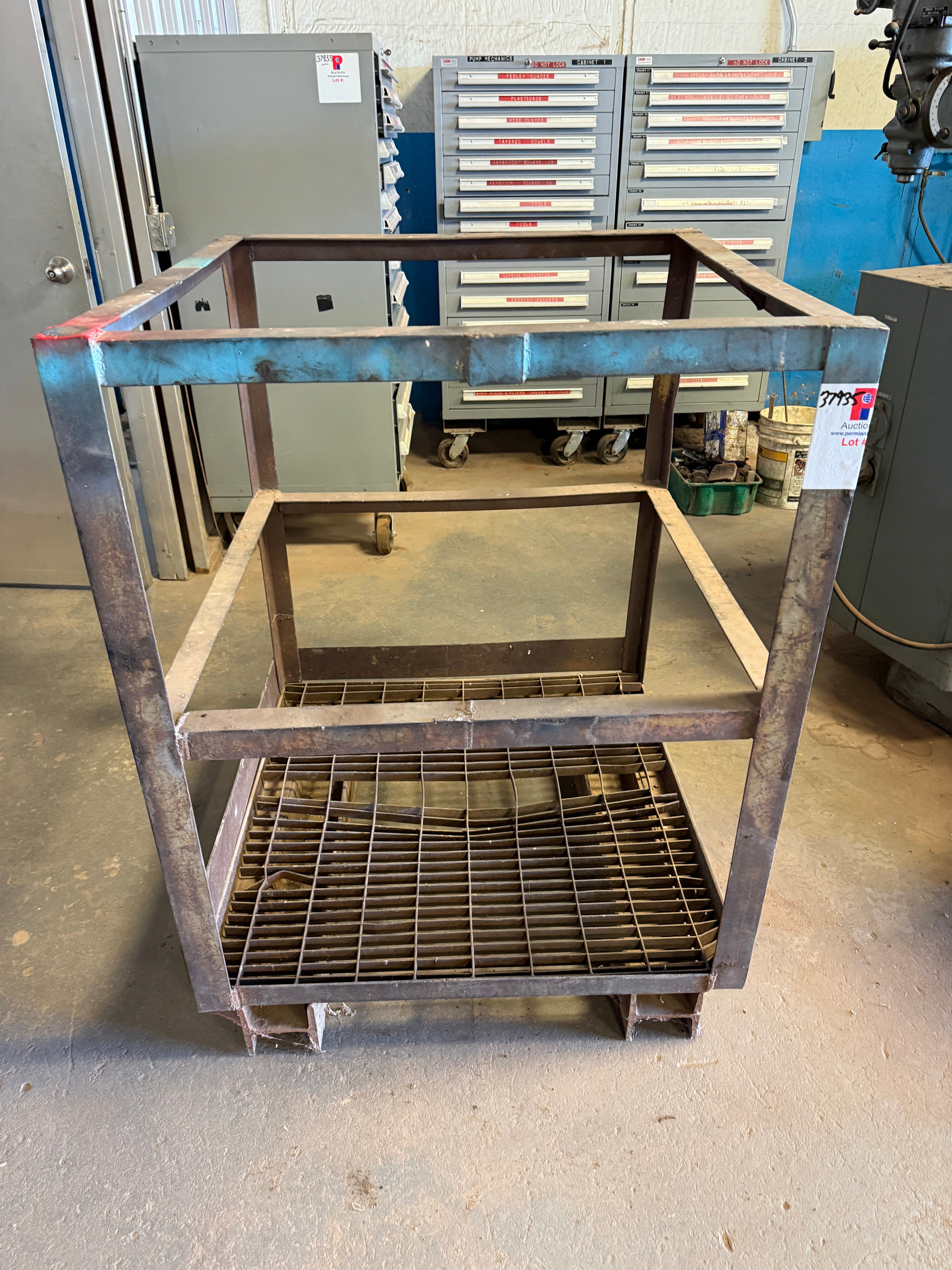 Used 36” x 36” x 44” CUSTOM BULIT LIFT PLATFORM