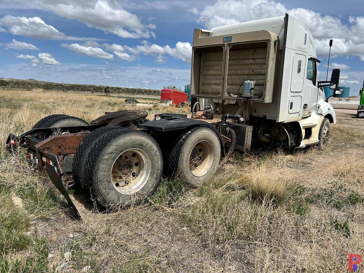 Used 2015 KENWORTH T680 T/A SLEEPER HAUL TRUCK