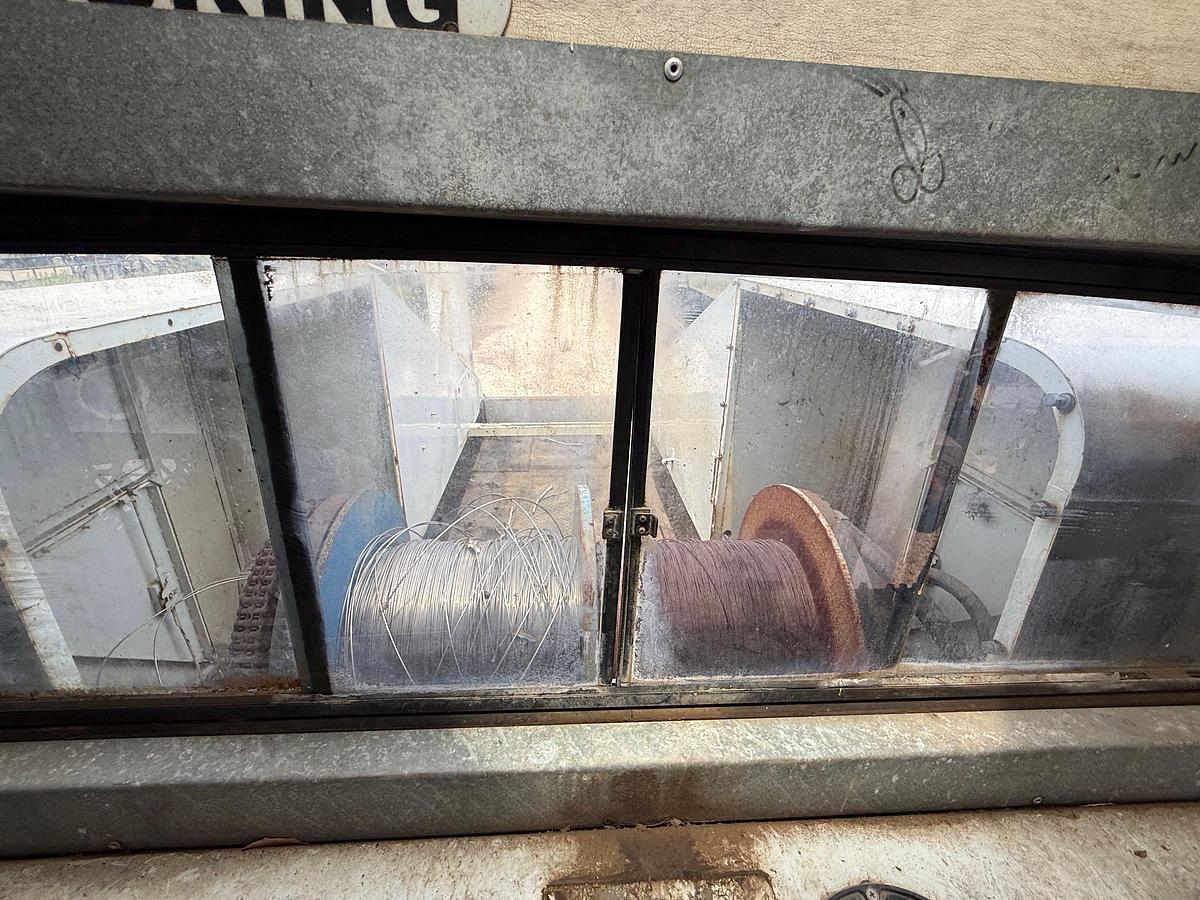 Used 2000 INTERNATIONAL 4800 4X4 S/A SPILT DRUM WIRELINE TRUCK