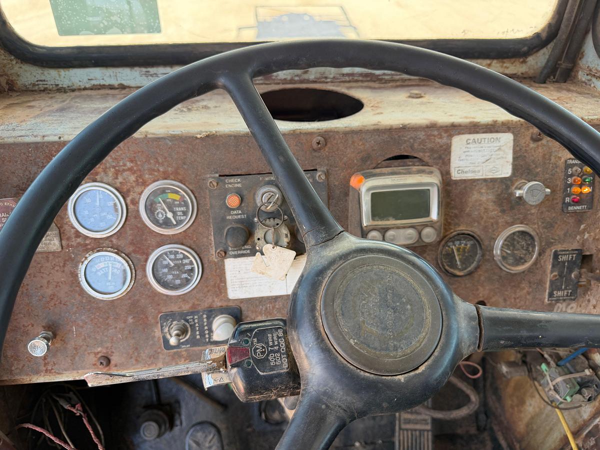 Used 1980 TAYLOR 4-AXLE WELL SERVICE RIG