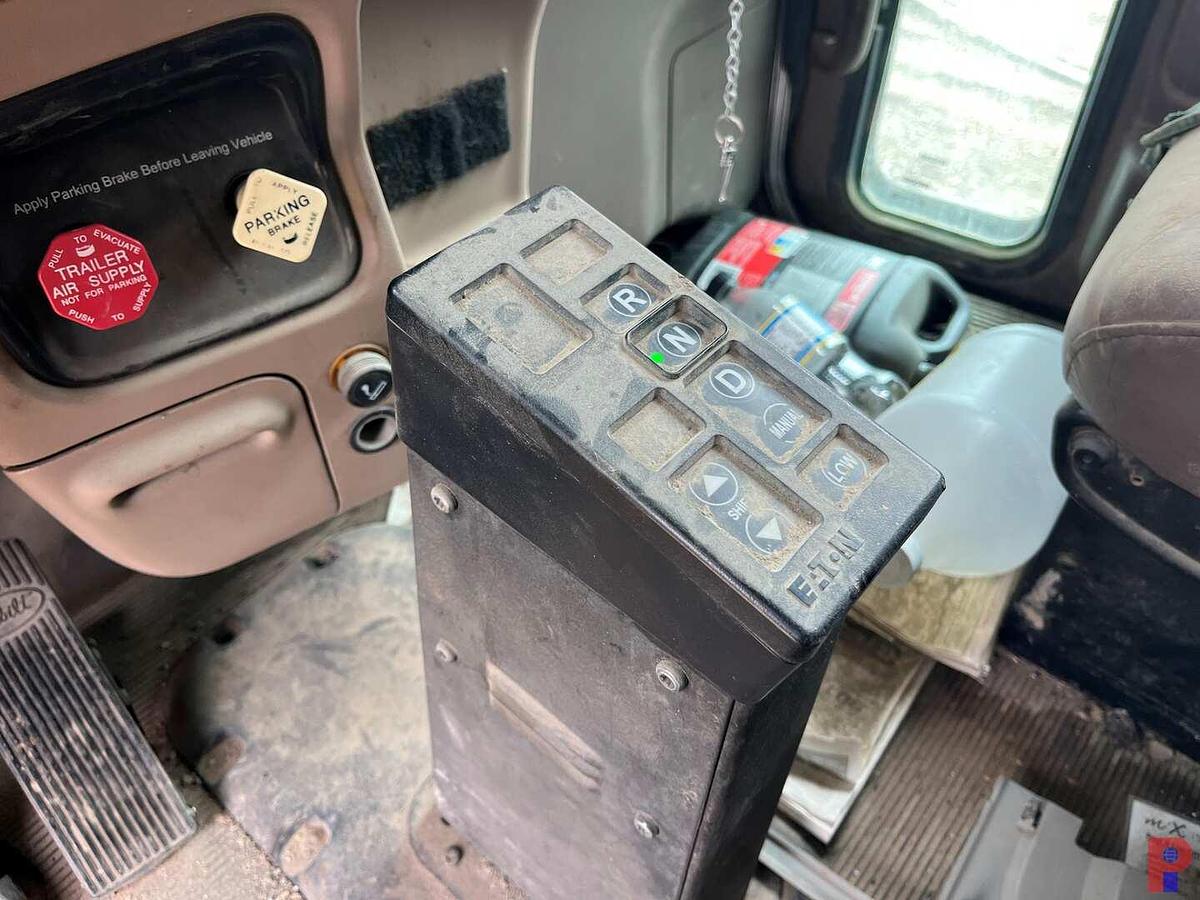 Used 2008 PETERBILT 386 T/A SLEEPER HAUL TRUCK