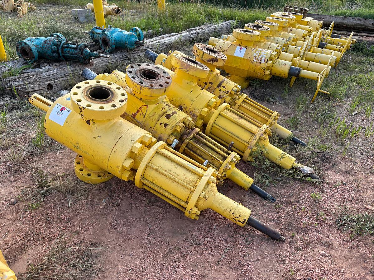 Used (4x$) 5-1/8” 10k hydraulic gate valves