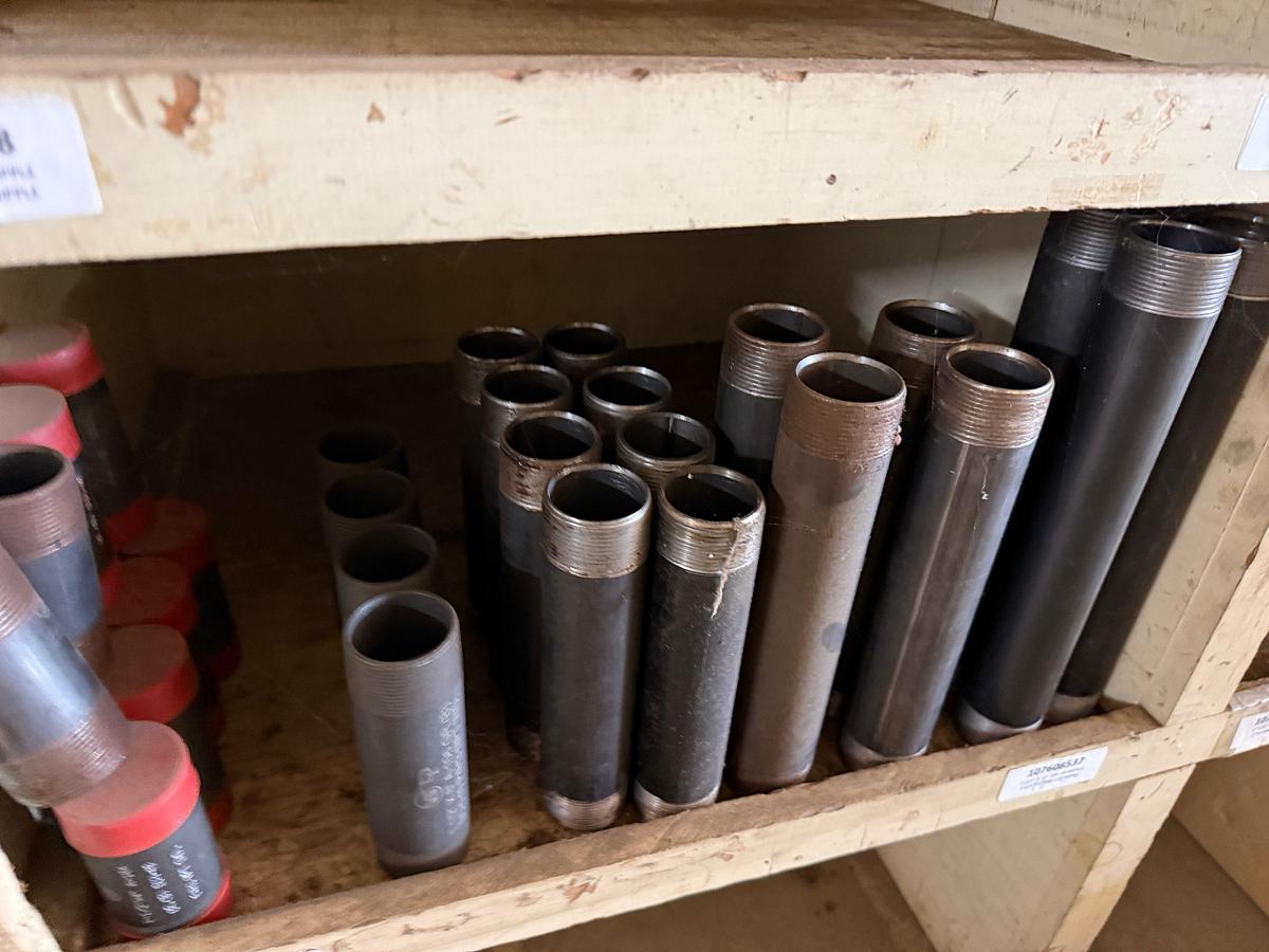 Used SECTION OF (100+) MOSTLY SCH-40 2” THRU 4” PIPE NIPPLES SOME HEAVY WALL
