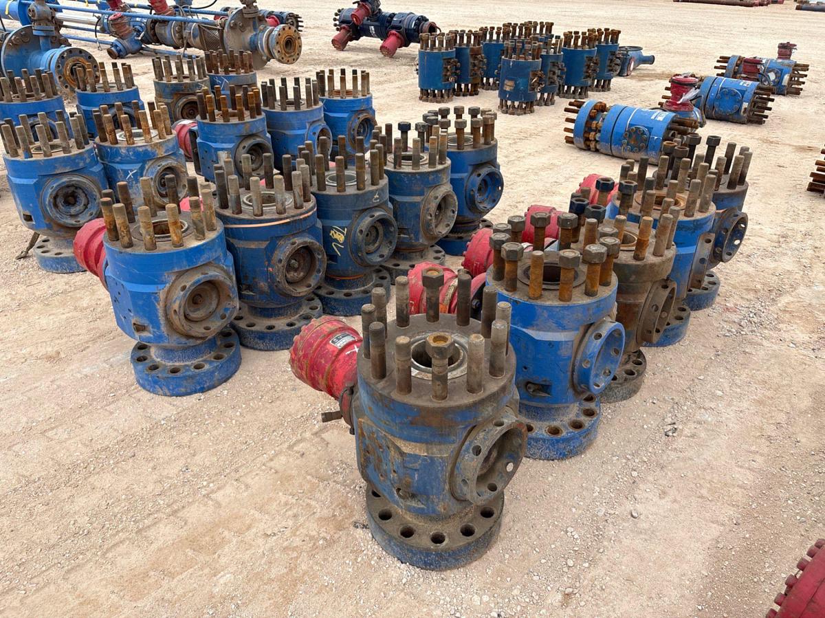 Used (10x$) 5” 15k hydraulic ball valves