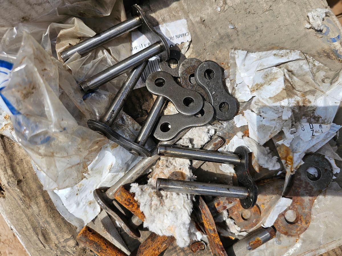 Used 120-4 ROLLER CHAIN