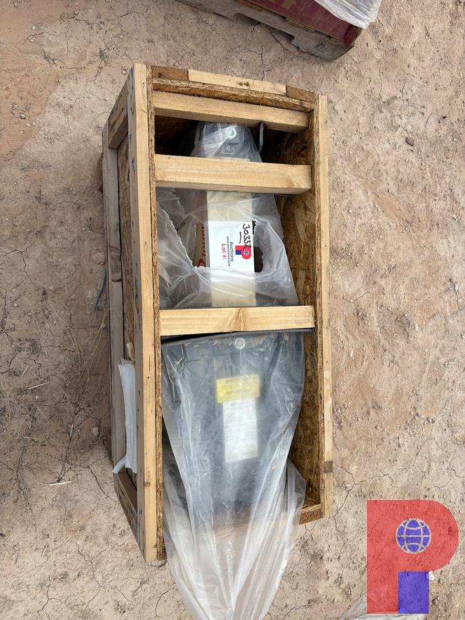 Used NEW IN BOX INGERSOLL RAND D41IM REFRIGERATED AIR DRYER