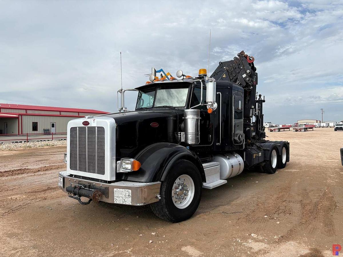 Used 2014 PETERBILT 367 T/A SLEEPER KNUCKLE BOOM CRANE TRUCK