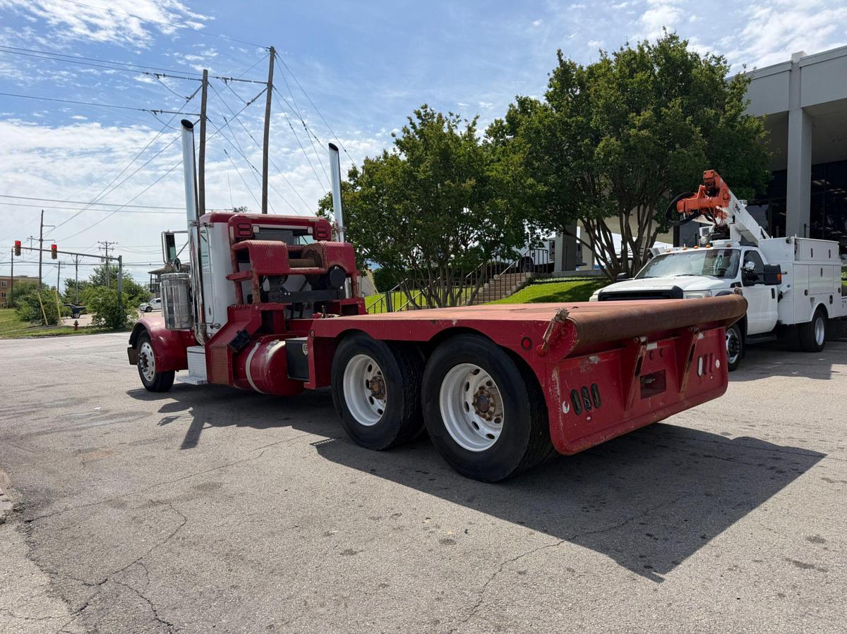 Used 1999 Peterbilt 379 T/A Slick Back Winch Truck