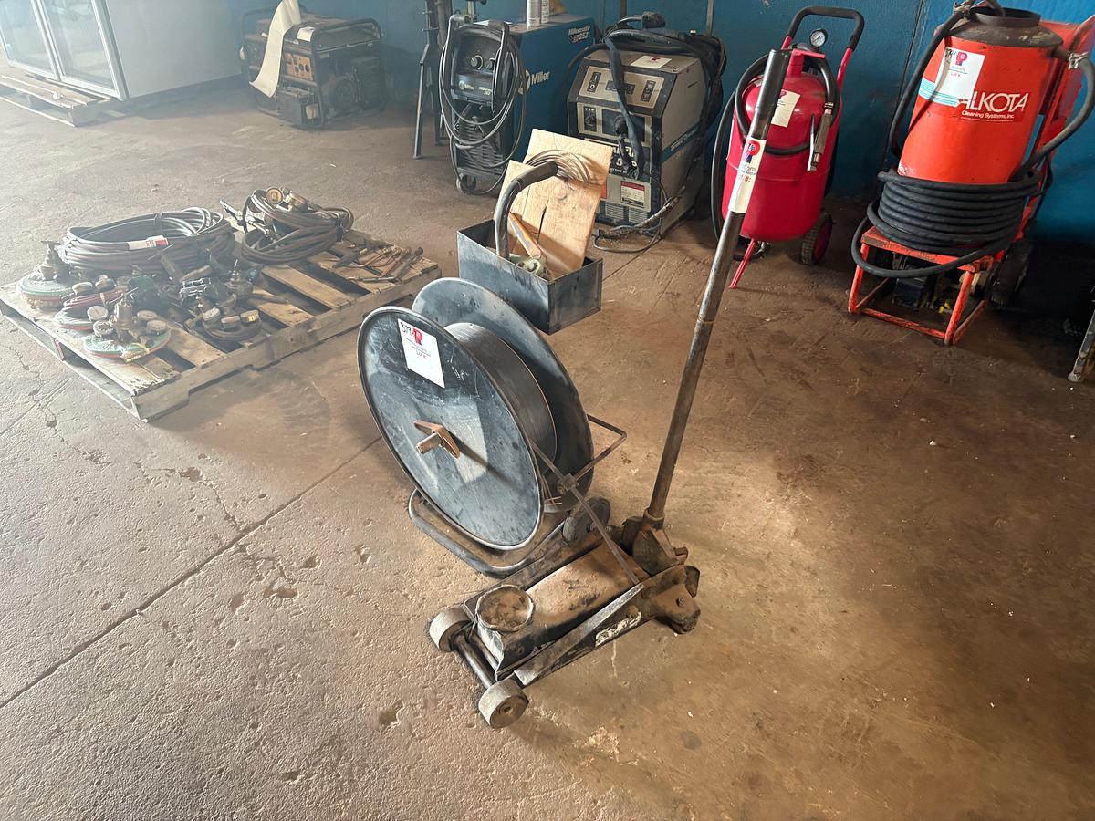 Used Craftsman floor jack & banding/strapping kit
