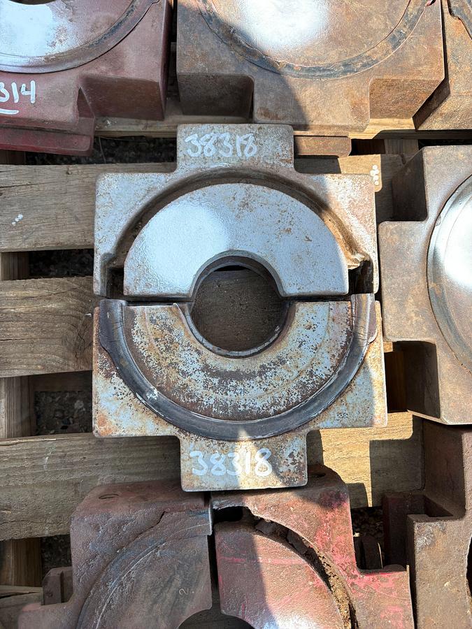 Used Set of (2) 9-1/2”W x 2-7/8” bop pipe rams