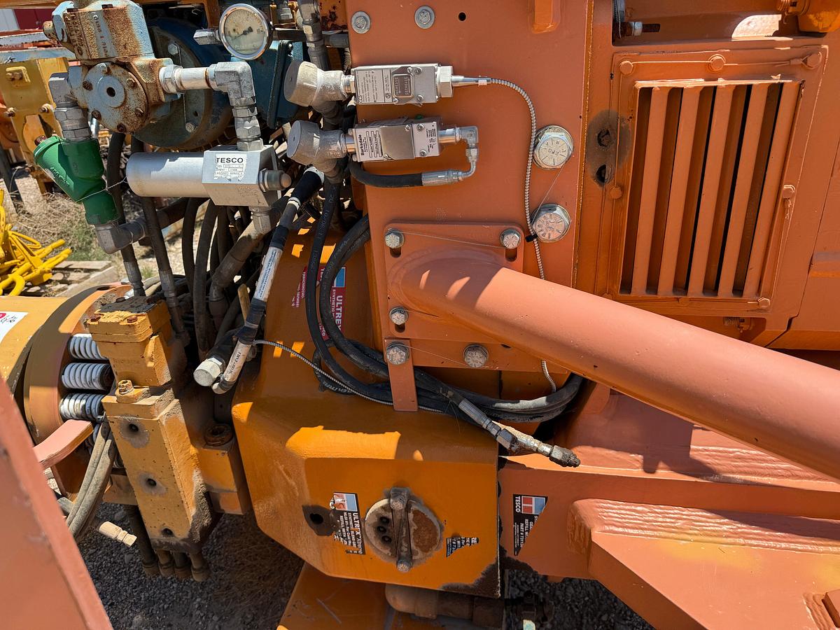 Used TESCO 250-TON EMI 400-HP TOP DRIVE (RECERT OCT. 2014)