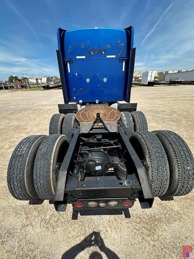 Used 2012 KENWORTH T 660 T/A SLEEPER TRUCK