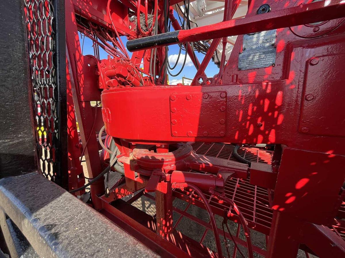 Used COOPER LTO 350 DD WELL SERVICE RIG