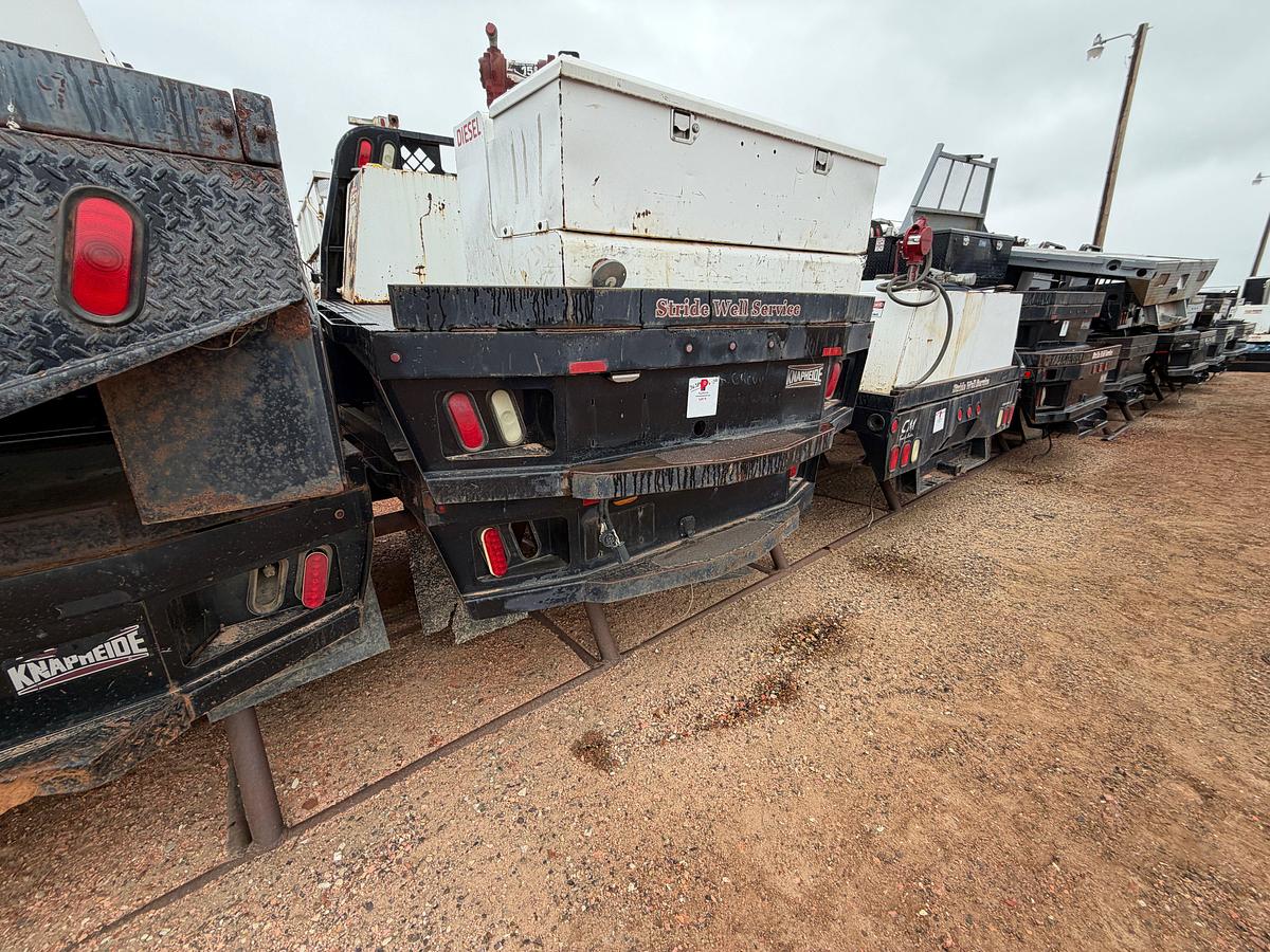 Used (2) KNAPHEIDE Steel Pickup Flatbeds
