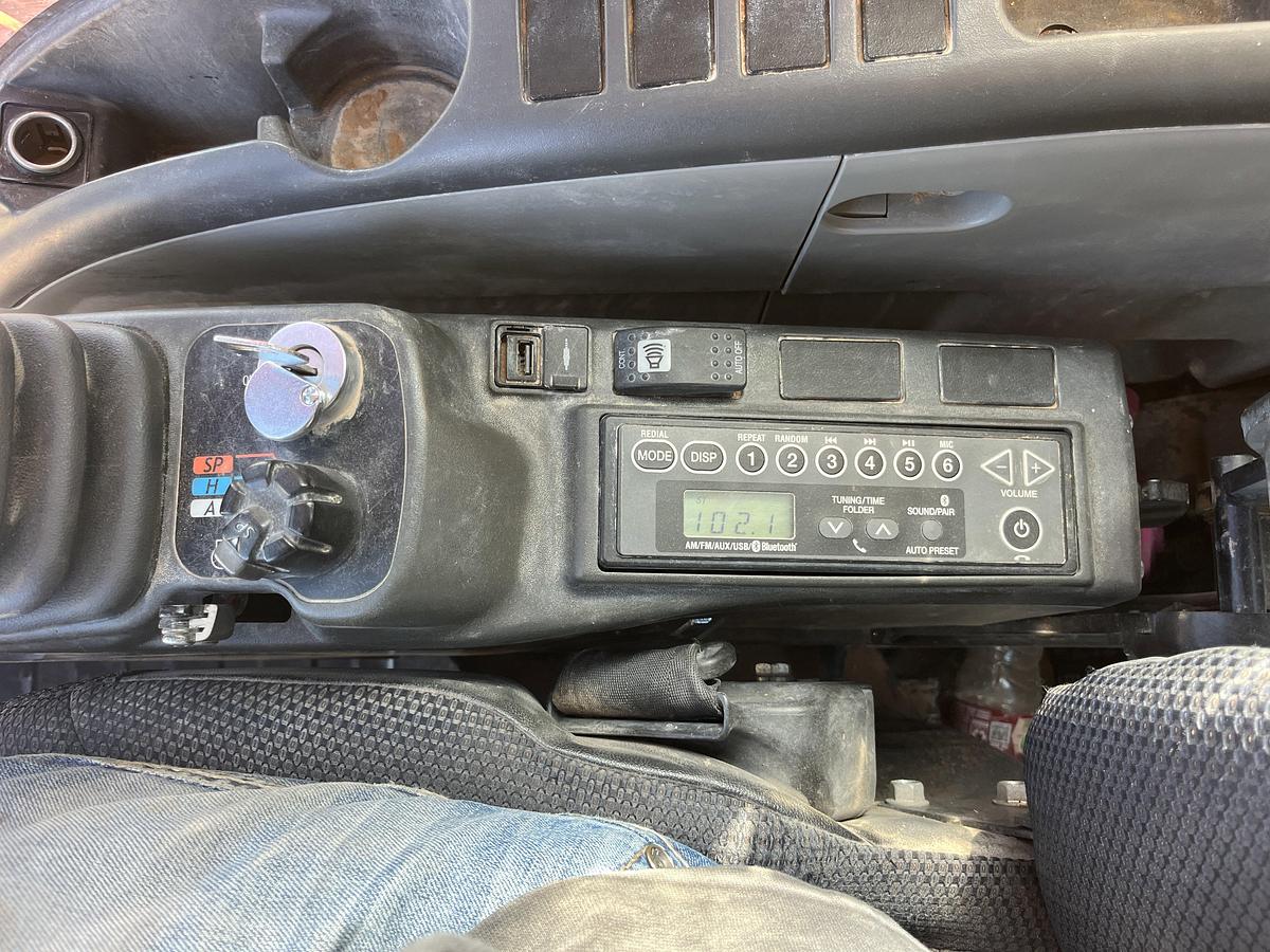 Used 2018 LINK-BELT 300X4 EXCAVATOR