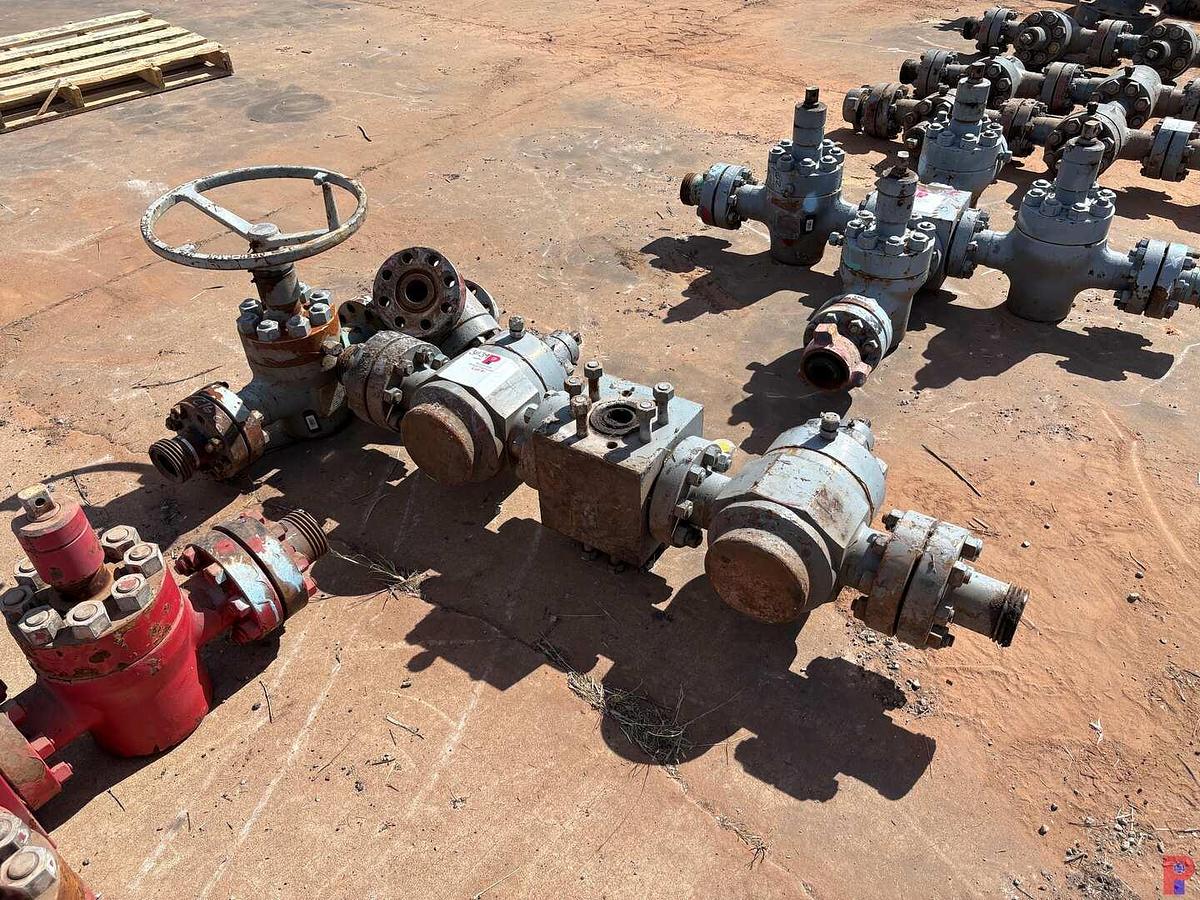 Used 2” 4-WAY FLUID CROSS W/ (4) 2-1/16” 10K GATE VALVES