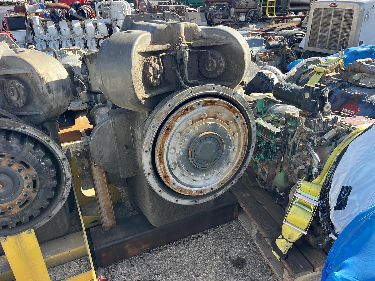 Used TWIN DISC TA90-7600 POWER SHIFT TORQUE CONVERTER TRANSMISSION