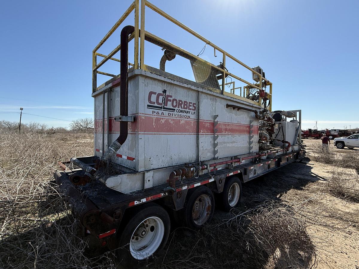 Used OILWELL SA634-5 10K WP TRIPLEX CEMENT PUMP UNIT W/ MIXING TANKS SKIDDED MTD ON 2007 LUFKIN TRI AXLE NARROW NECK LOWBOY