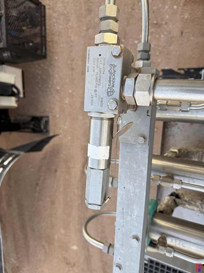 Used 2012 UE  43' T/A 665 HP NITROGEN TRIPLEX PUMP TAILER