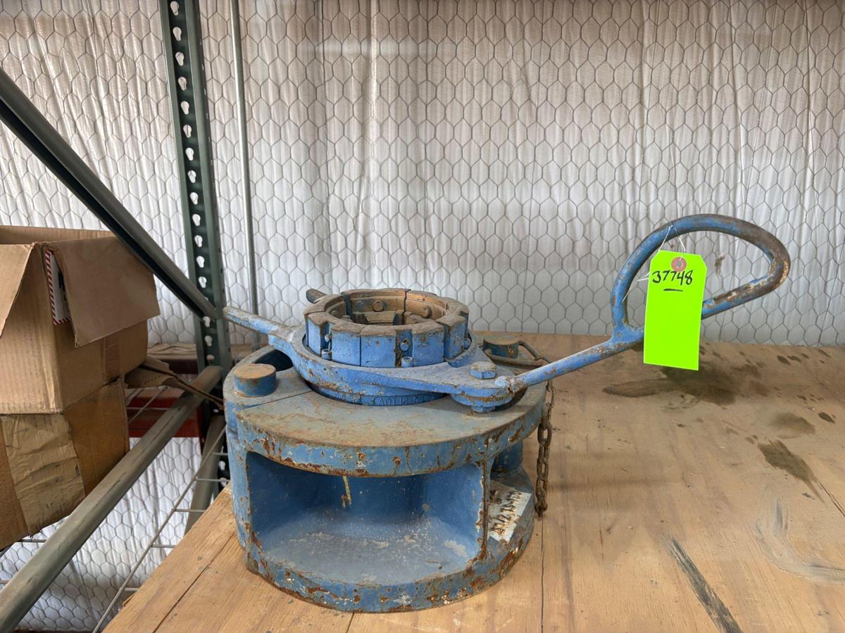 Used 5-1/2” TS-100 slip bowl W/ slips